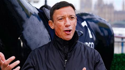 Popular Italian jockey Frankie Dettori reverses decision to retire from horse racing